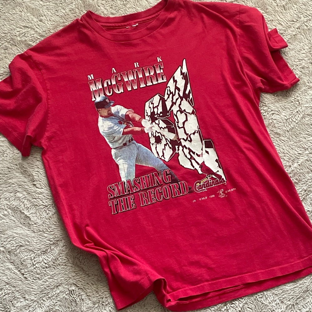 VINTAGE 1998 Mark McGwire “Smashing the record” single stitch tee